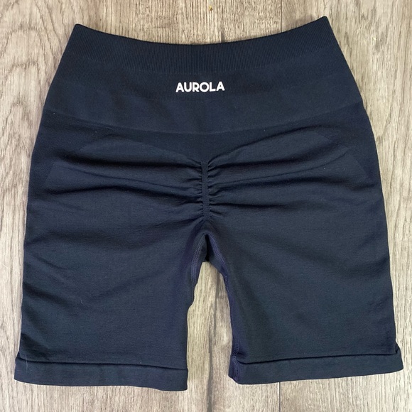 - SOLD - Aurola Shorts (Amplify dupes) - Black (S) - Picture 3 of 3